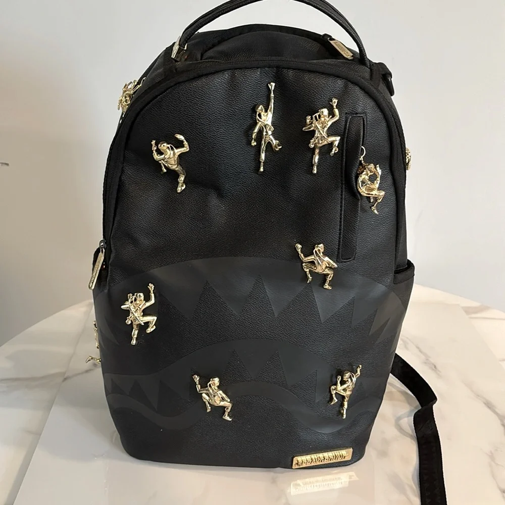 SPRAY-GROUND 11 ninja backpack - AMAZING FIND Previously used 🔥 - Picture 1 of 17